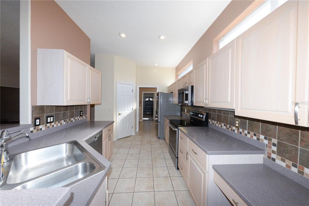 10263 Shadow Run Court Punta Gorda, FL 33955 - Photo 14 of 48