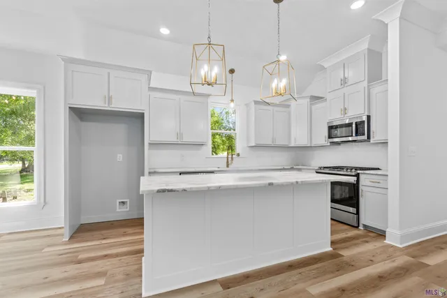 $369,900 | 31872 Netterville Road, Denham Springs, LA 70726