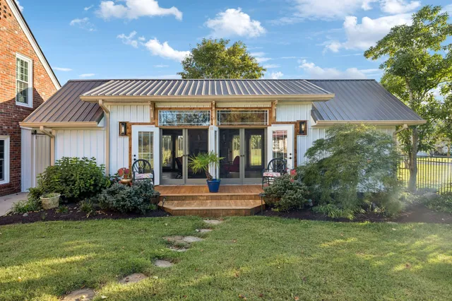 a view of an entryway with a window