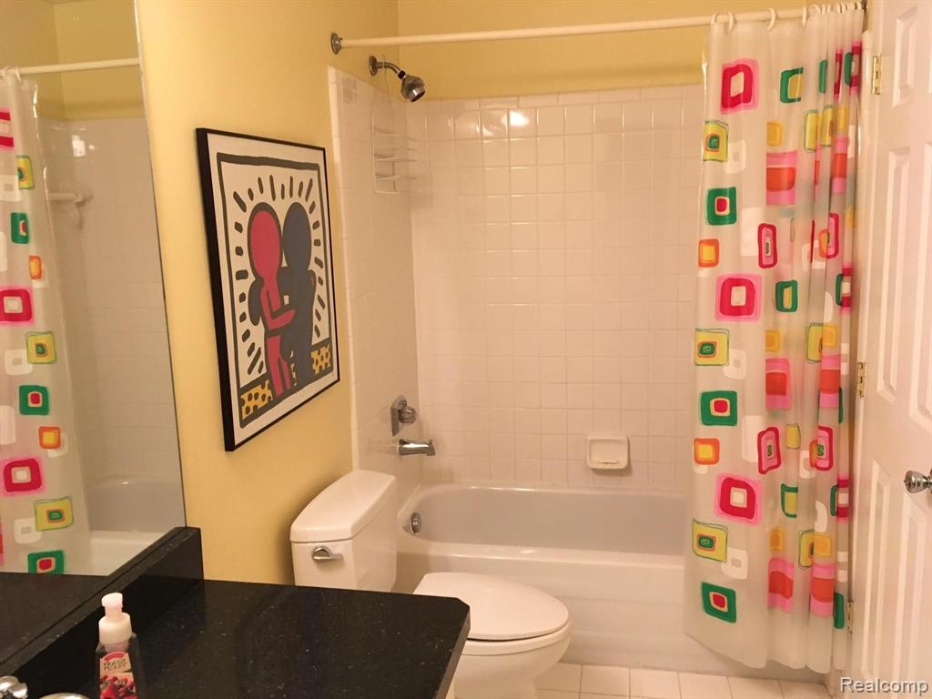 5901 Cromwell Road West Bloomfield, MI 48322 - Photo 22 of 26