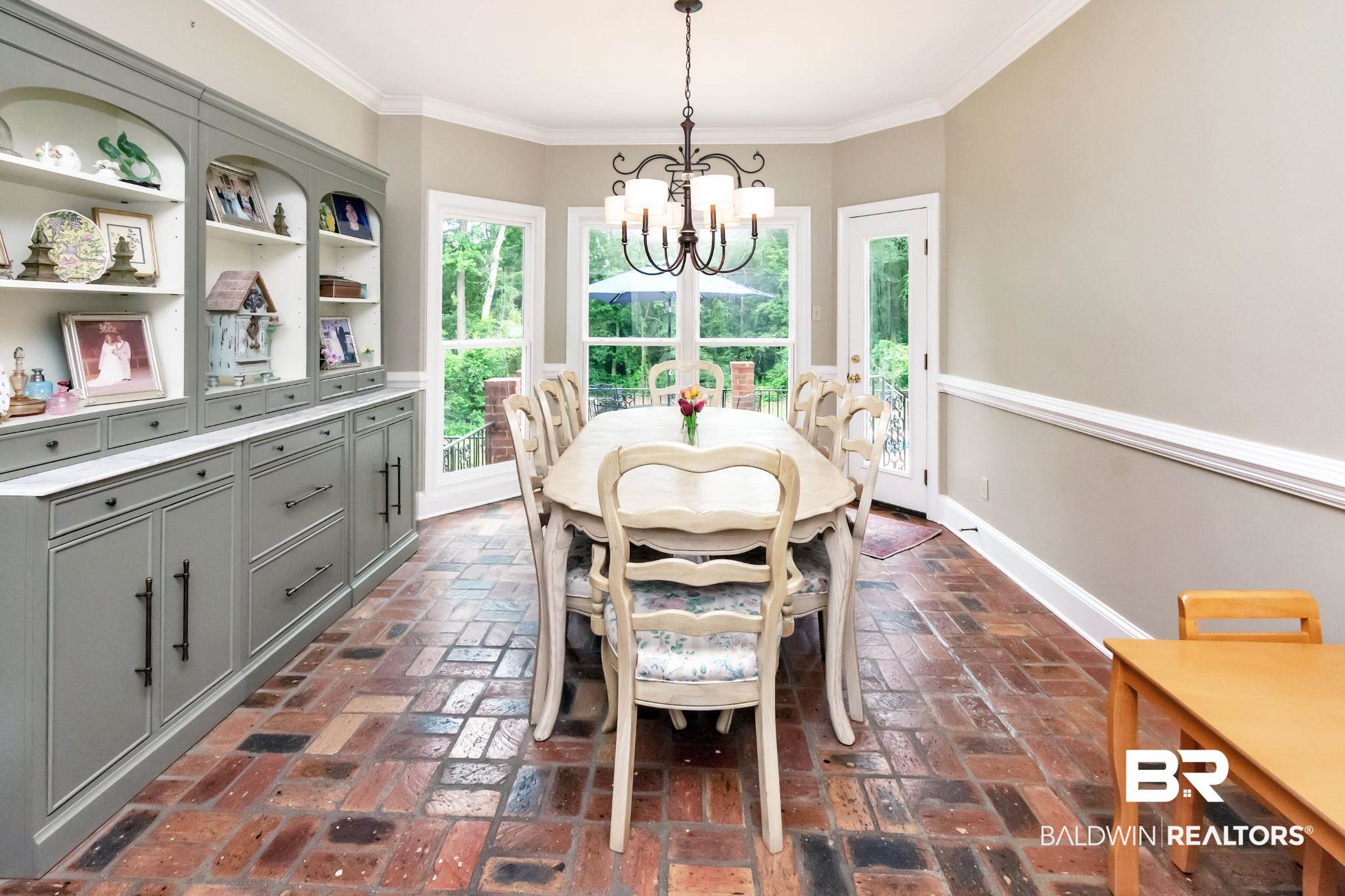 240 Suffolk Road Mobile, AL 36608 - Photo 9 of 49