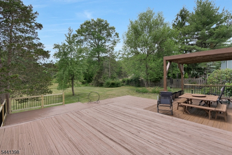 19 Renfro Road Somerset, NJ 08873 - Photo 33 of 45