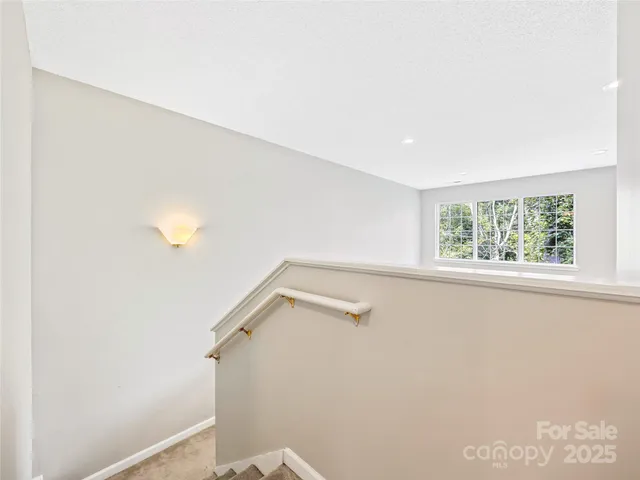 $315,000 | 83 Farm Lane, Mills River, NC 28759