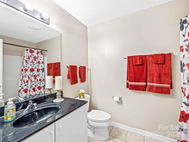 $315,000 | 83 Farm Lane, Mills River, NC 28759