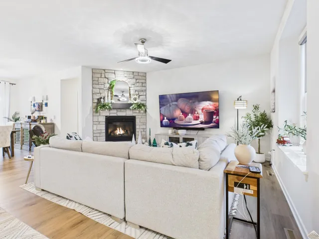 $585,000 | 634 Lambert Drive, Slinger, WI 53086