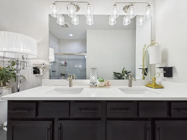 $585,000 | 634 Lambert Drive, Slinger, WI 53086