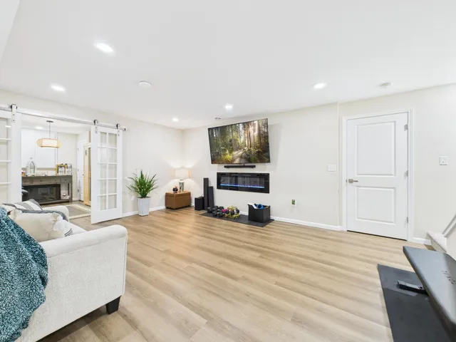 $585,000 | 634 Lambert Drive, Slinger, WI 53086