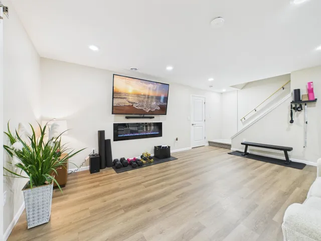 $585,000 | 634 Lambert Drive, Slinger, WI 53086