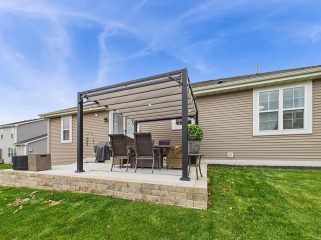 $585,000 | 634 Lambert Drive, Slinger, WI 53086