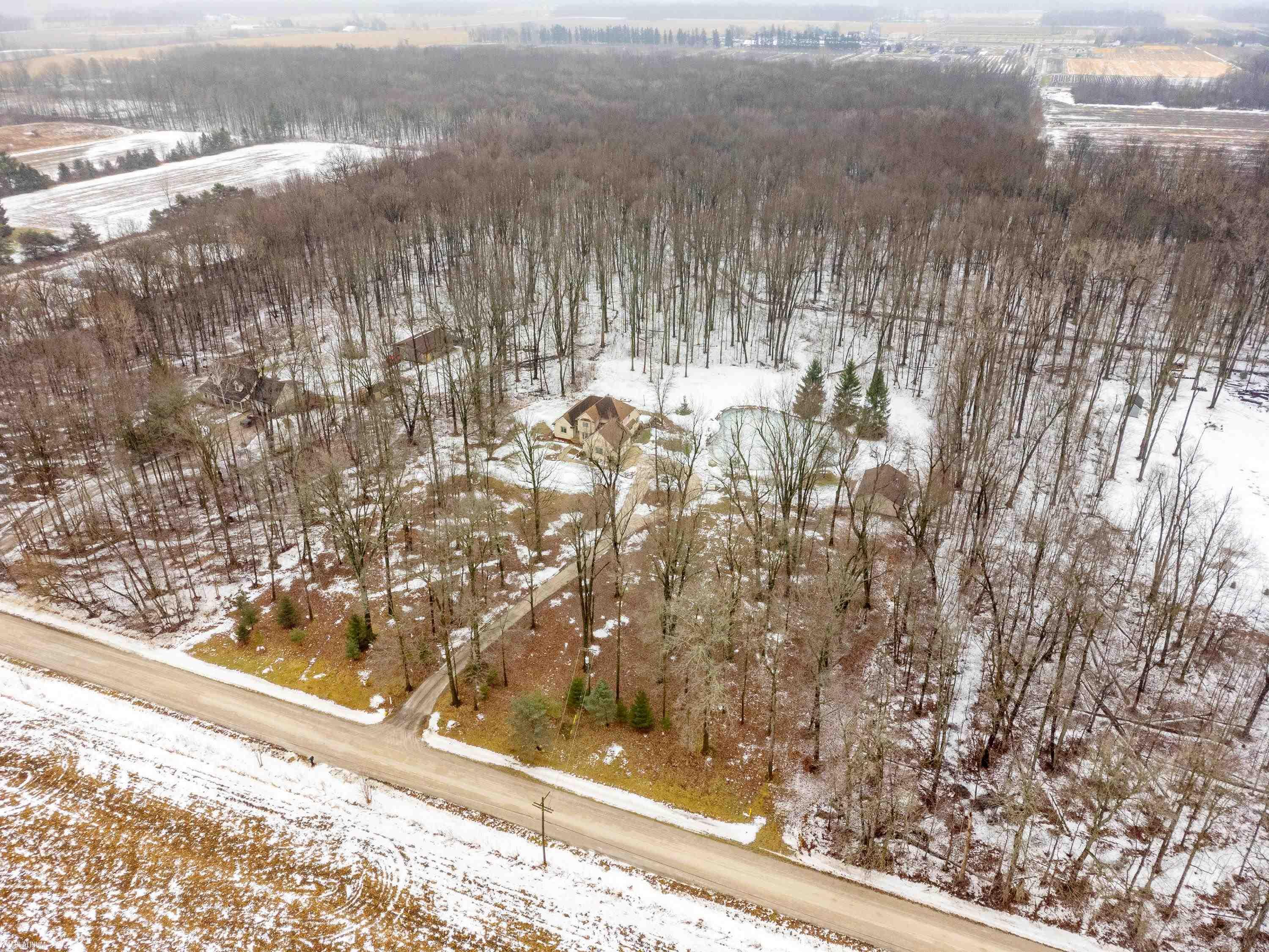 17700 Irwin Road Armada, MI 48005 - Photo 75 of 80 50197147-3b13d7be-0a69-4148-bda5-b4cb9fe715e1.JPG
