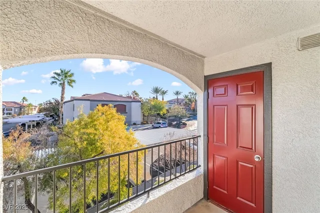 $1,150 | 950 Seven Hills Drive, Unit 2922, Henderson, NV 89052