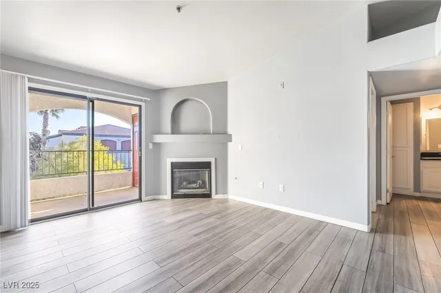 $1,150 | 950 Seven Hills Drive, Unit 2922, Henderson, NV 89052