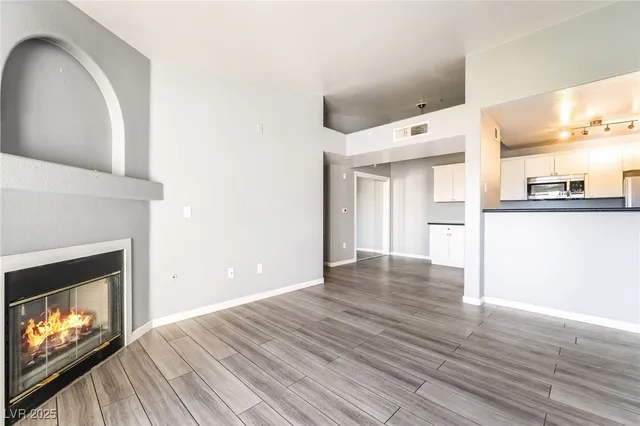 $1,150 | 950 Seven Hills Drive, Unit 2922, Henderson, NV 89052