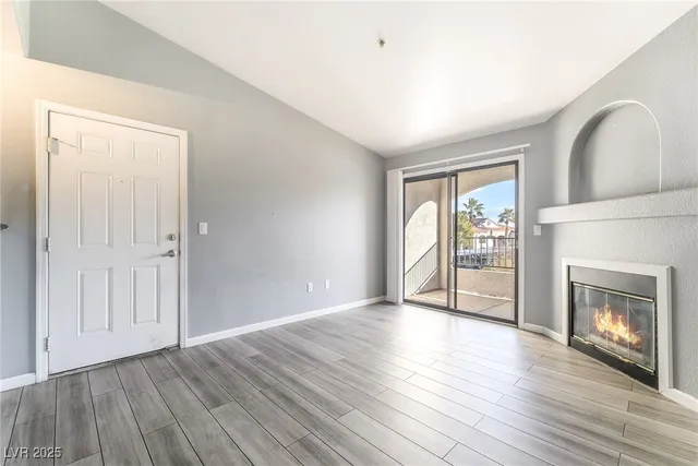 $1,150 | 950 Seven Hills Drive, Unit 2922, Henderson, NV 89052