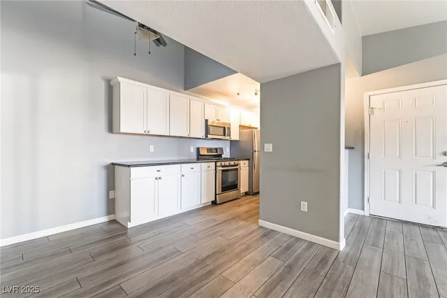 $1,150 | 950 Seven Hills Drive, Unit 2922, Henderson, NV 89052