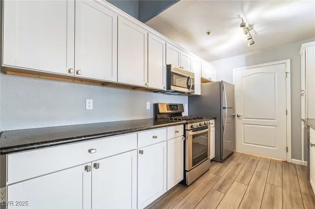 $1,150 | 950 Seven Hills Drive, Unit 2922, Henderson, NV 89052