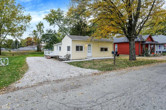 $179,000 | 201 West Burnside Avenue, Fairland, IN 46126