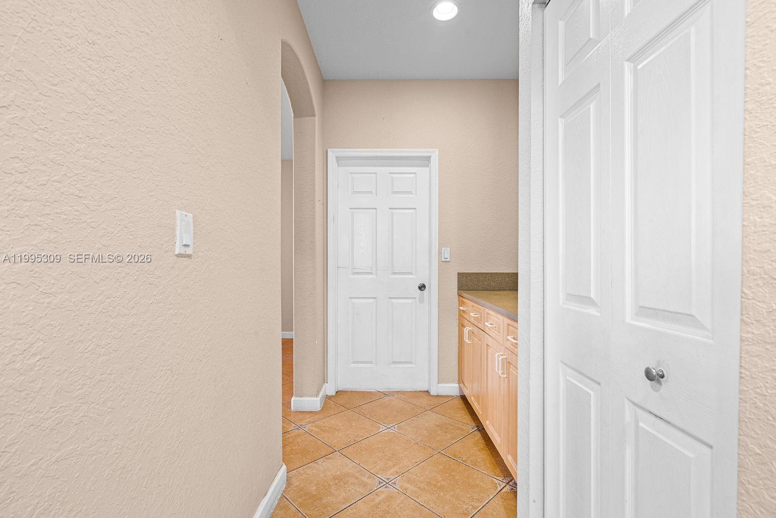 1925 Southeast 17th Court Homestead, FL 33035 - Photo 14 of 38