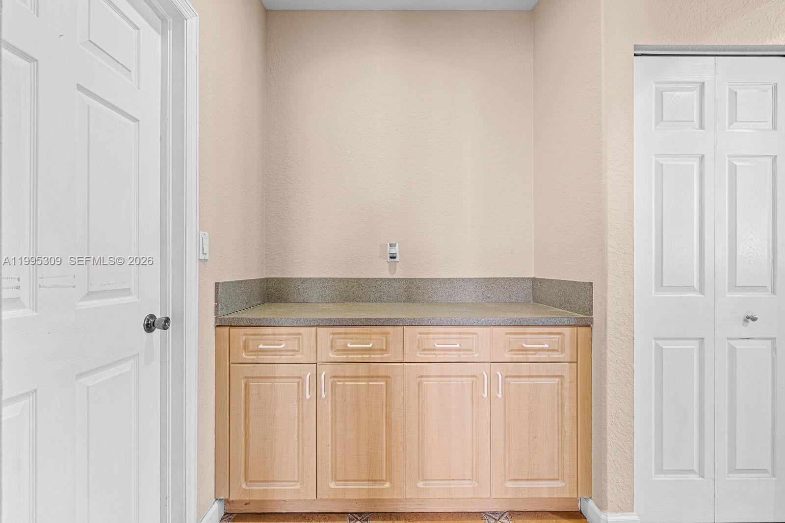 1925 Southeast 17th Court Homestead, FL 33035 - Photo 15 of 38