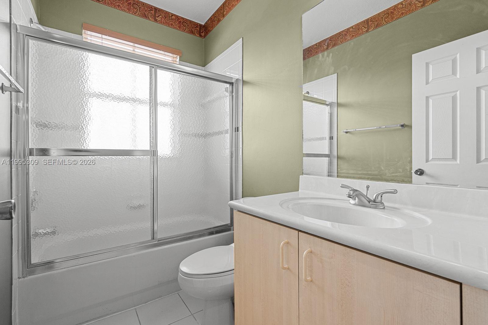 1925 Southeast 17th Court Homestead, FL 33035 - Photo 20 of 38 Downstairs