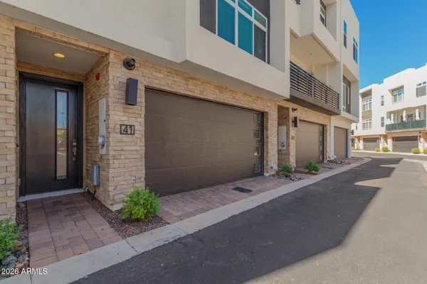 $719,000 | 1717 East Morten Avenue, Unit 41, Phoenix, AZ 85020
