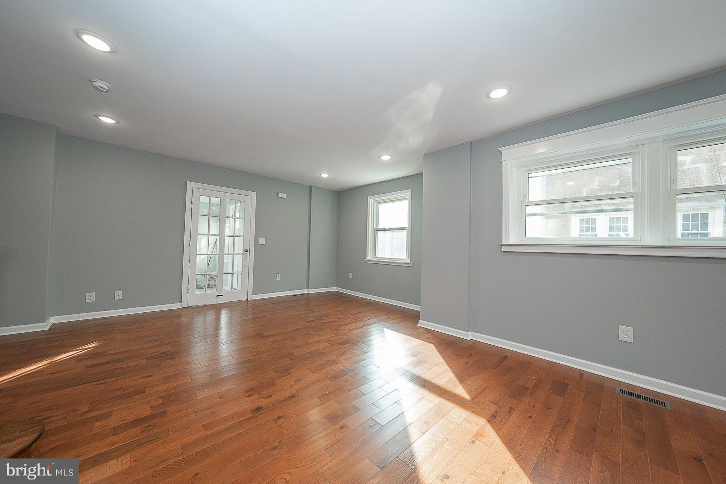158 Marlborough Road Upper Darby, PA 19082 - Photo 9 of 40