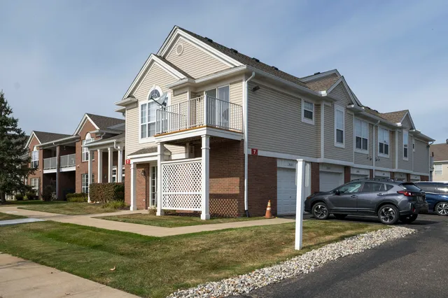 $259,000 | 16702 Dover Drive, Northville, MI 48168
