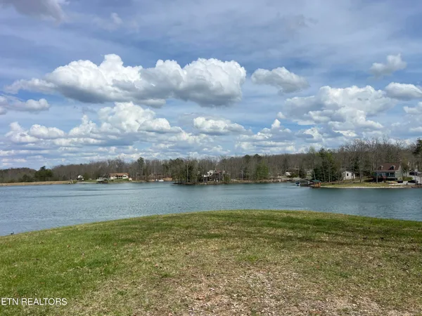 $319,000 | 85 Laurel Drive, Jamestown, TN 38556