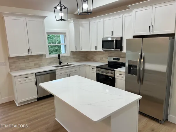 $319,000 | 85 Laurel Drive, Jamestown, TN 38556
