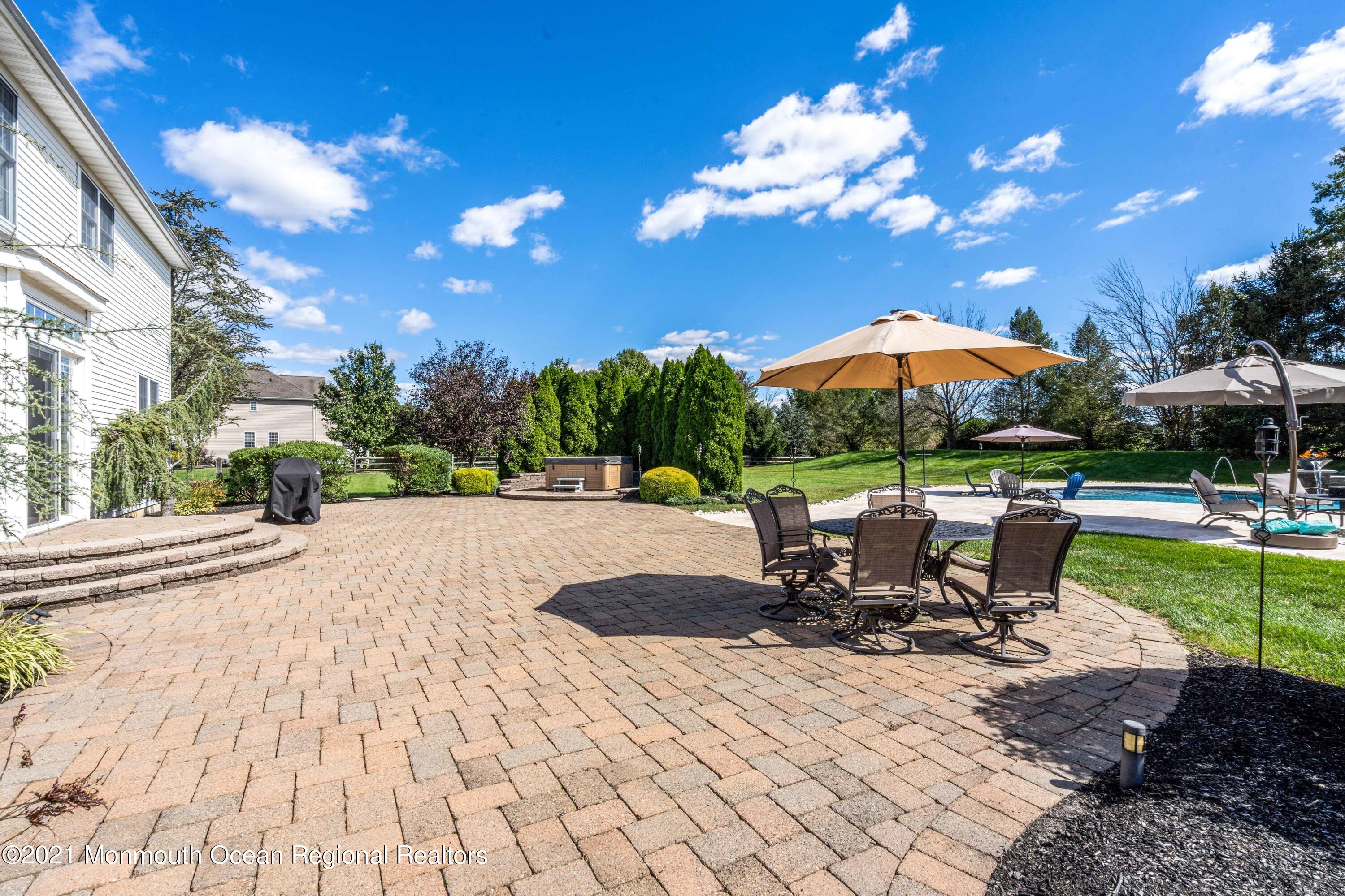 5 Michael Drive Cream Ridge, NJ 08514 - Photo 44 of 69 044_44patio