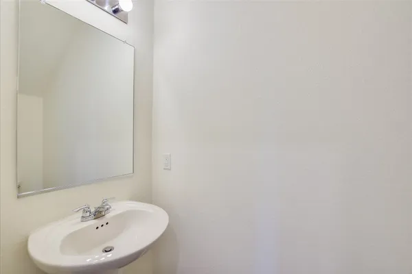 $350,000 | 15401 Solstice Cove, Del Valle, TX 78617