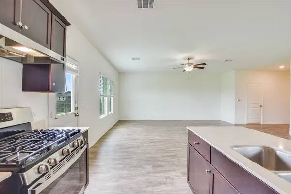 $350,000 | 15401 Solstice Cove, Del Valle, TX 78617