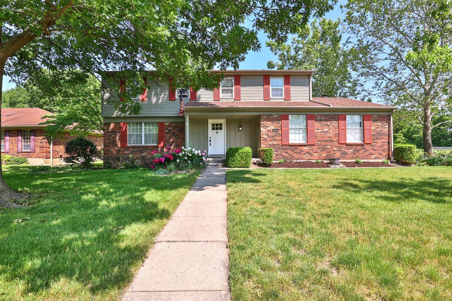 11992 Kenn Road Springdale, OH 45246 - Photo 1 of 46
