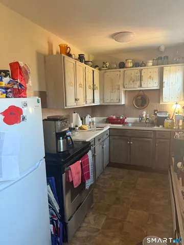 $674,900 | 158 Leetes Island Road, Branford, CT 06405