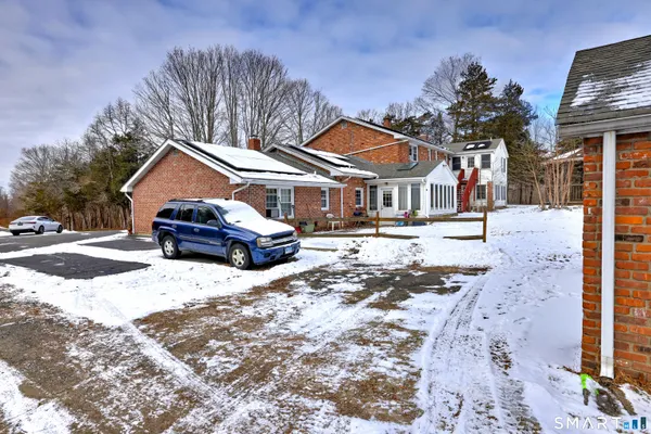 $625,000 | 158 Leetes Island Road, Branford, CT 06405