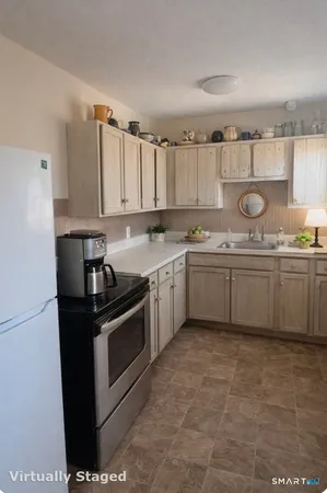 $625,000 | 158 Leetes Island Road, Branford, CT 06405