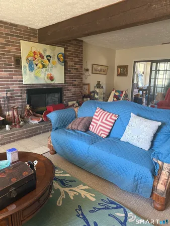 $625,000 | 158 Leetes Island Road, Branford, CT 06405