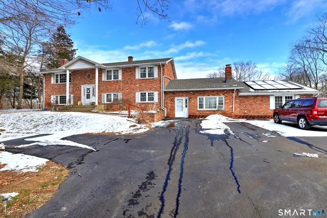 $799,900 | 158 Leetes Island Road, Branford, CT 06405