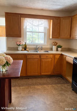 $625,000 | 158 Leetes Island Road, Branford, CT 06405