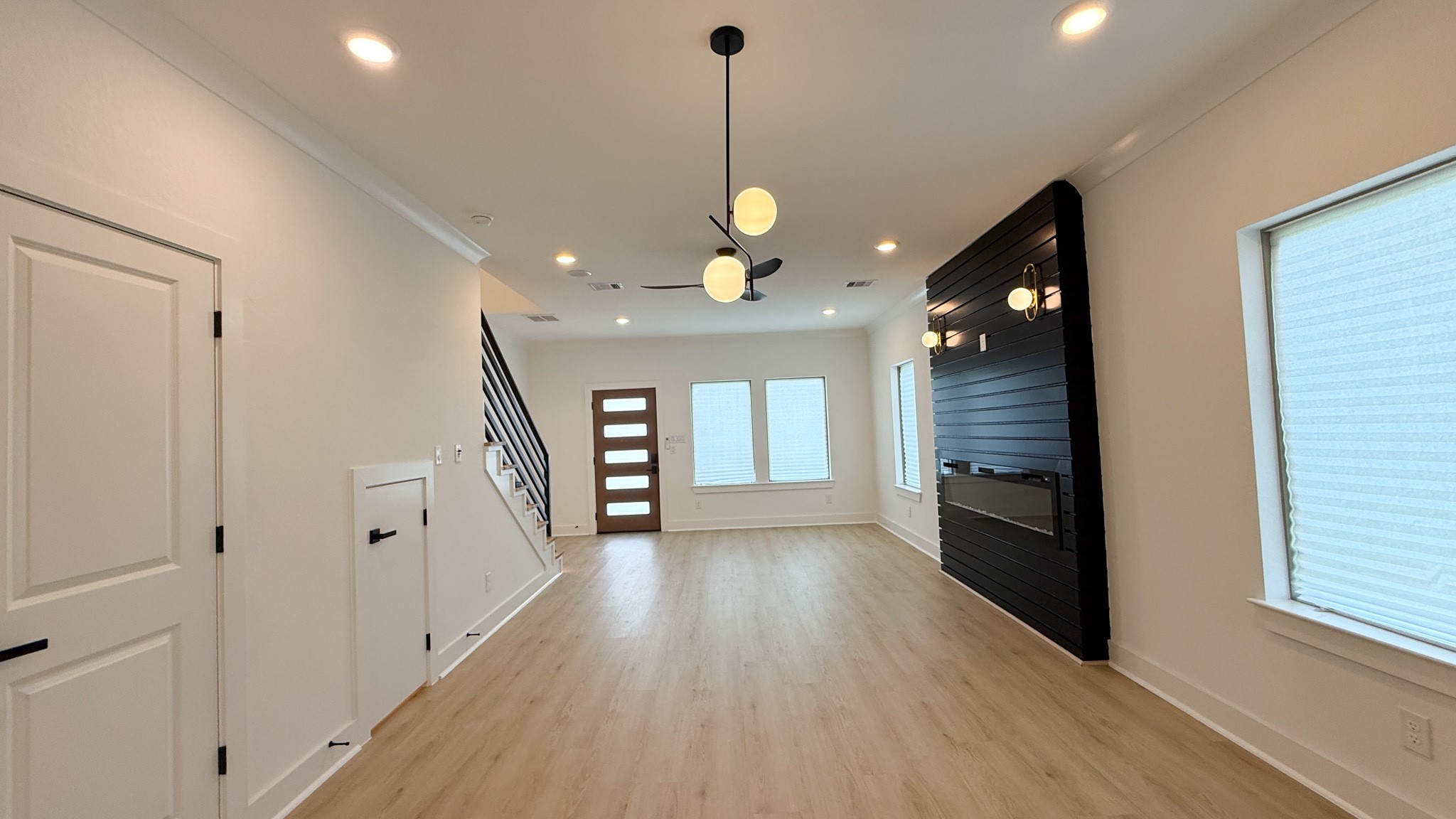 5414 Ina Street Houston, TX 77028 - Photo 2 of 19