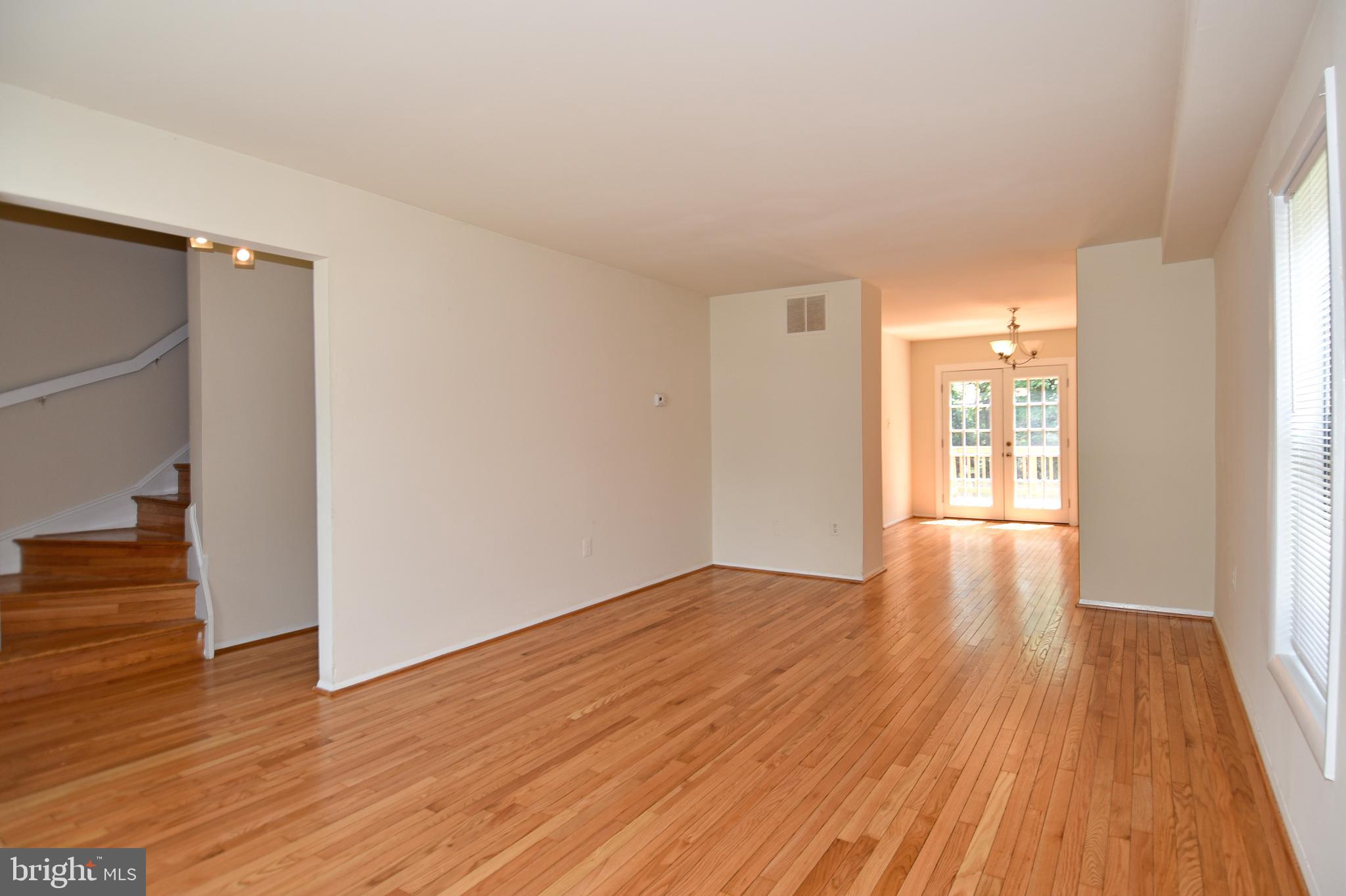 6838 Supreme Court Springfield, VA 22150 - Photo 10 of 42 Hardwood Floors