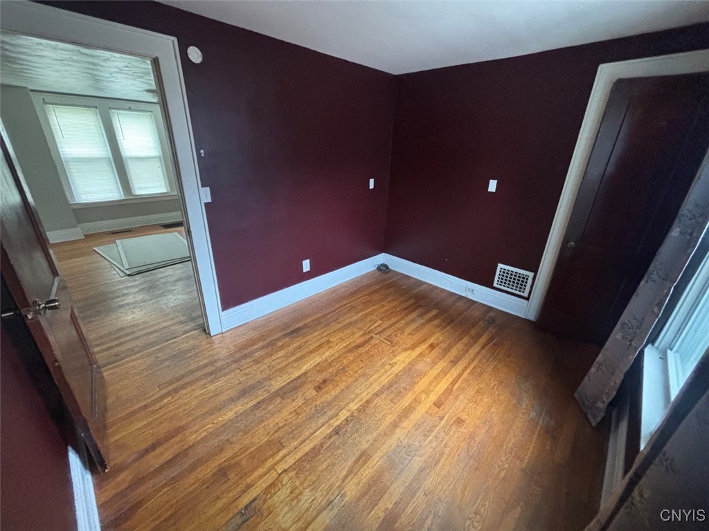 116 Ruth Avenue Syracuse, NY 13210 - Photo 4 of 13