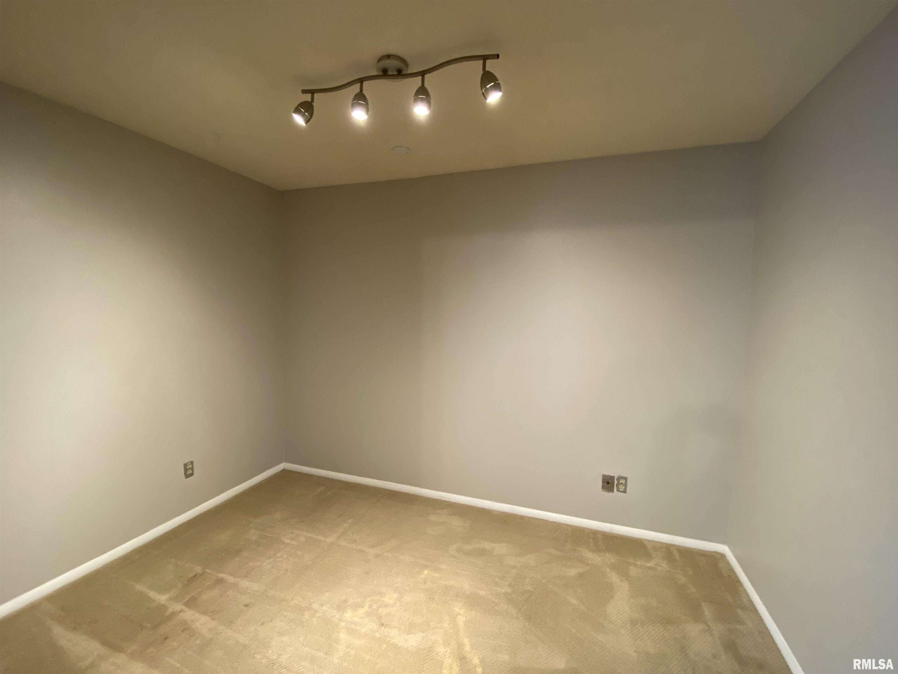 6500 North Allen Road, Unit 65 Peoria, IL 61614 - Photo 42 of 43