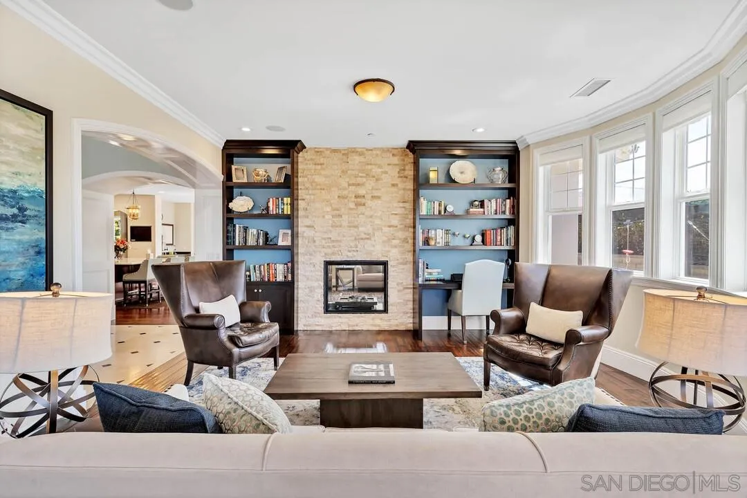 193 Pacific View Lane Encinitas, CA 92024 - Photo 8 of 26 Gallery Image 8