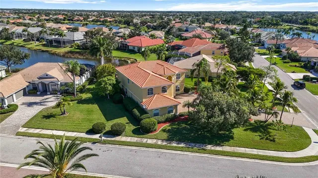 $875,000 | 8323 Barton Farms Boulevard, Sarasota, FL 34240