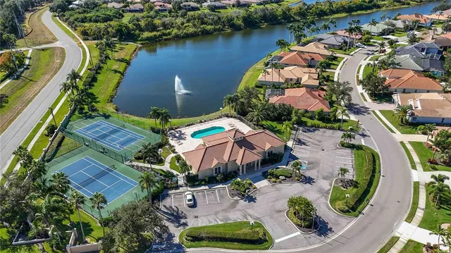$875,000 | 8323 Barton Farms Boulevard, Sarasota, FL 34240