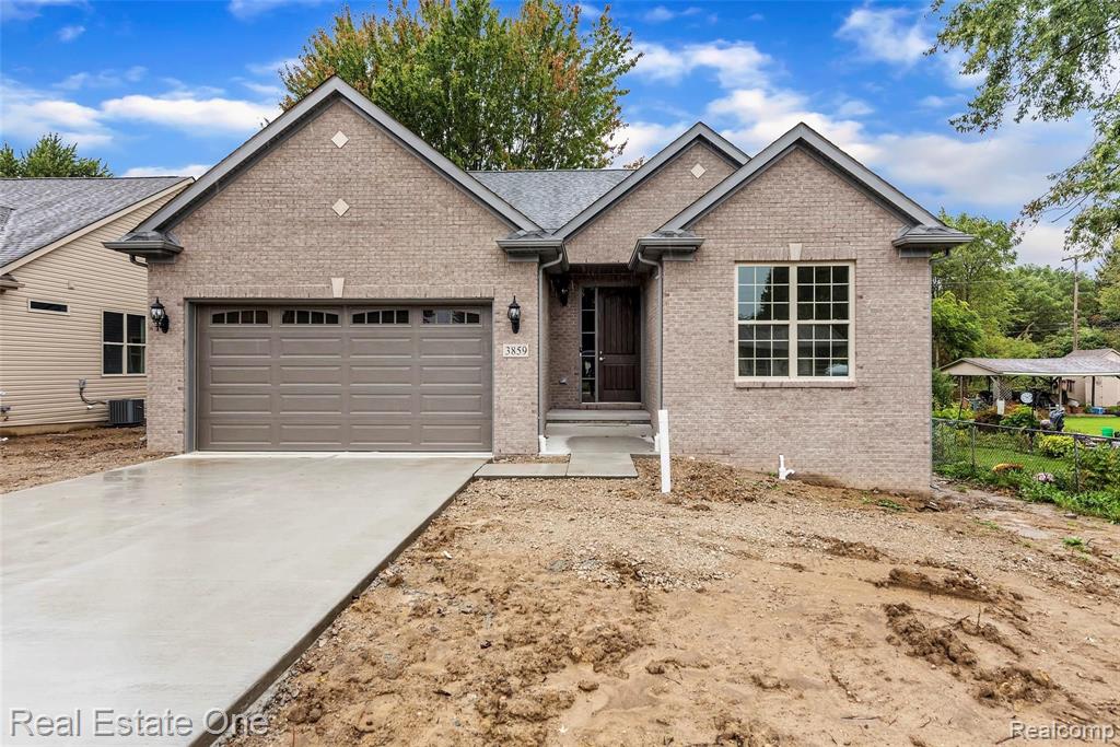 3859 Dearborn Avenue Rochester Hills, MI 48309 - Photo 4 of 32