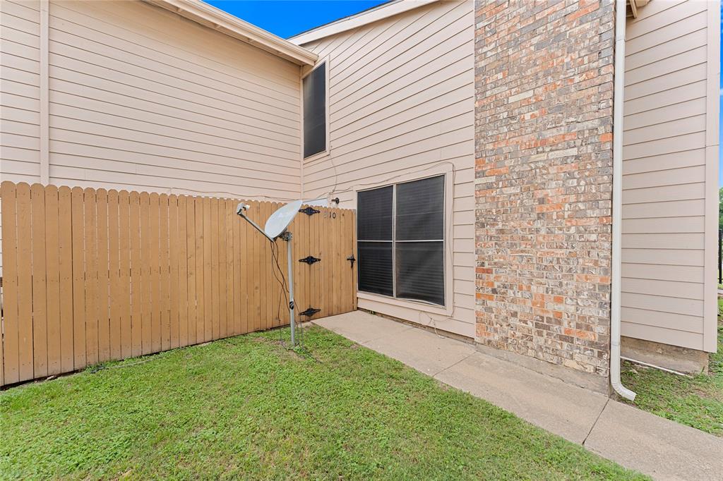 5516 Boca Raton Boulevard, Unit 310 Fort Worth, TX 76112 - Photo 19 of 19 a view of an entrance of the house