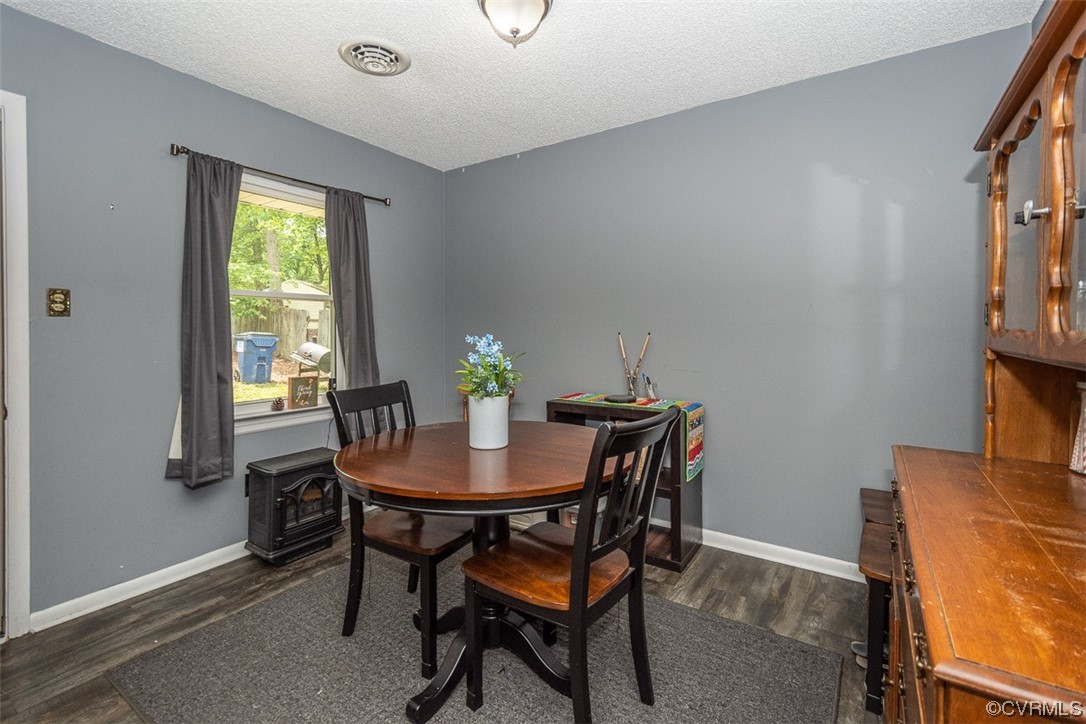 9564 Heather Ridge North Chesterfield, VA 23237 - Photo 9 of 26 Gallery Image 9