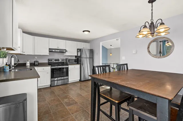 $2,500 | 74 Derryfield Road, Unit L, Derry, NH 03038